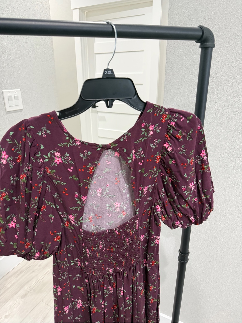 Old Navy Plum Floral Midi Dress with Puff Sleeves - Picture 5 of 5
